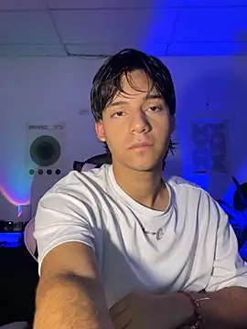 CrisotpherMoretti online show from 12.22.25