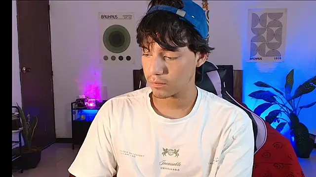 CrisotpherMoretti online show from 01.08.26