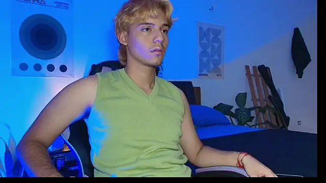 CrisotpherMoretti online show from 02.03.26