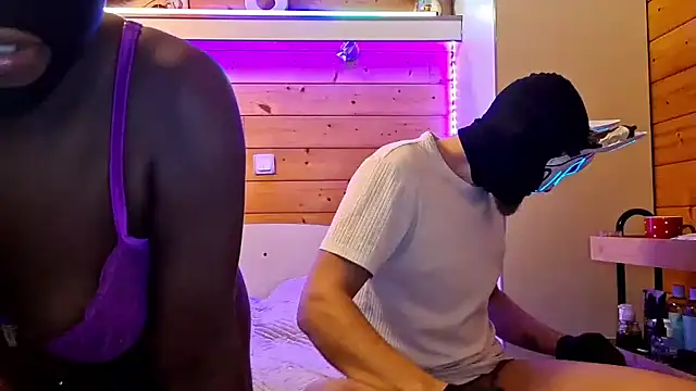 Snapshot of HairyEbonyCoupleliveporn chatting on 01.10.26 HairyEbonyCoupleliveporn online show from 01.10.26