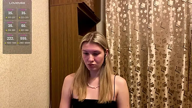 SkyeDavis online show from 01.06.26