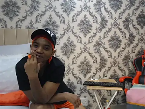 Snapshot of JANIELEE8x chatting on 12.15.25 JANIELEE8x online show from 12.15.25