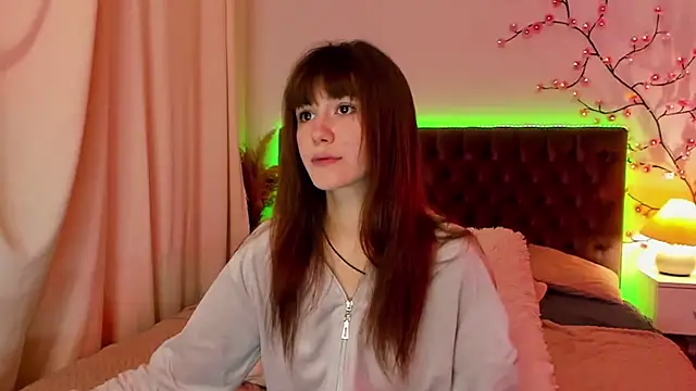 MilanaHotts online show from 07.09.26