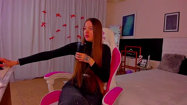 AdrianaCult online show from 01.17.26