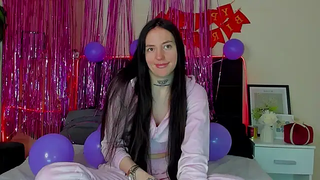 AdrianaCult online show from 02.20.26