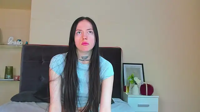 AdrianaCult online show from 03.18.26