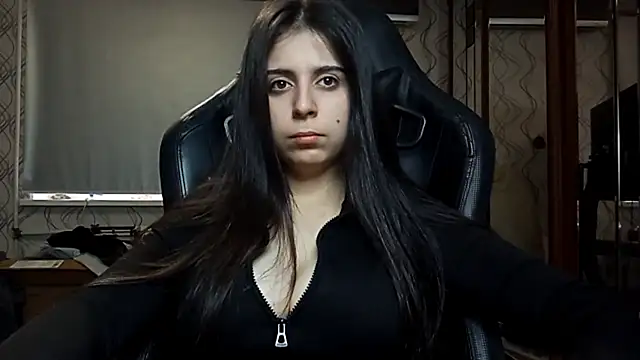 Snapshot of WaltraudPattie chatting on 02.10.26 WaltraudPattie online show from 02.10.26