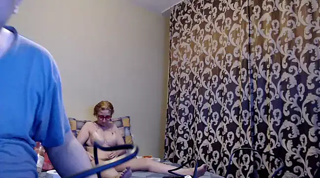 Snapshot of yunis32 chatting on 02.03.25 yunis32 online show from 02.03.25