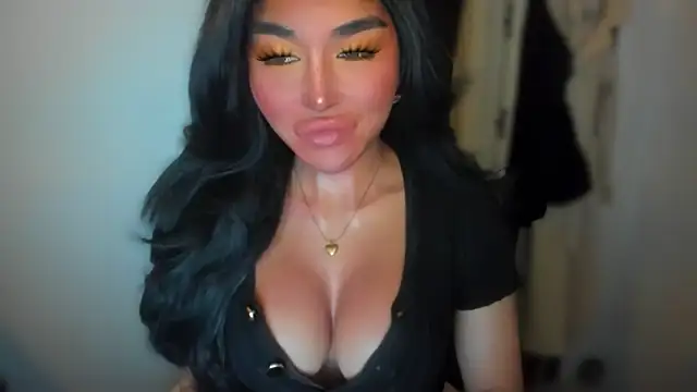 Snapshot of mxshemale_ladyboy chatting on 12.06.24 mxshemale ladyboy online show from 12.06.24