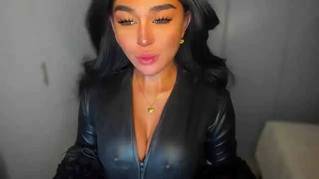 Snapshot of mxshemale_ladyboy chatting on 12.29.24 mxshemale ladyboy online show from 12.29.24