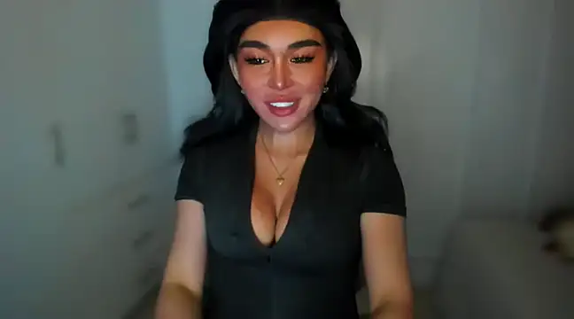 Snapshot of mxshemale_ladyboy chatting on 01.08.25 mxshemale ladyboy online show from 01.08.25
