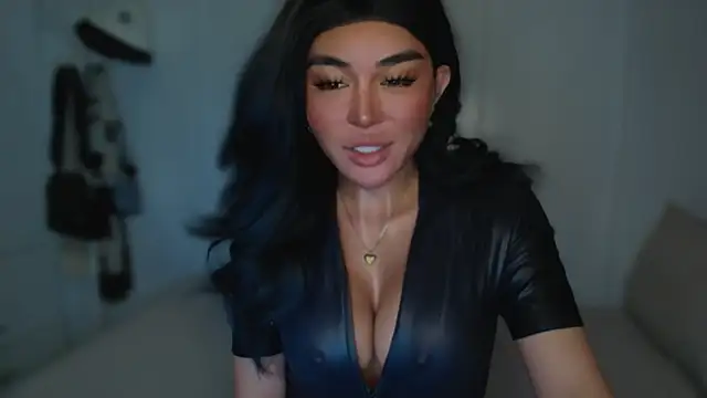 Snapshot of mxshemale_ladyboy chatting on 02.25.25 mxshemale ladyboy online show from 02.25.25