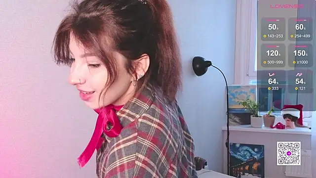 Snapshot of BlushKira chatting on 12.22.25 BlushKira online show from 12.22.25