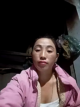 Snapshot of seacyre chatting on 12.16.25 seacyre online show from 12.16.25