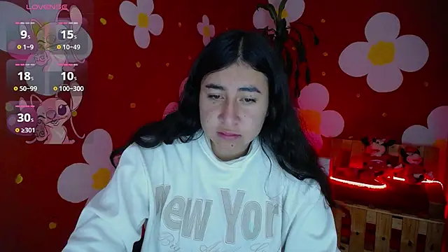 Snapshot of dollspicy chatting on 01.06.26 dollspicy online show from 01.06.26