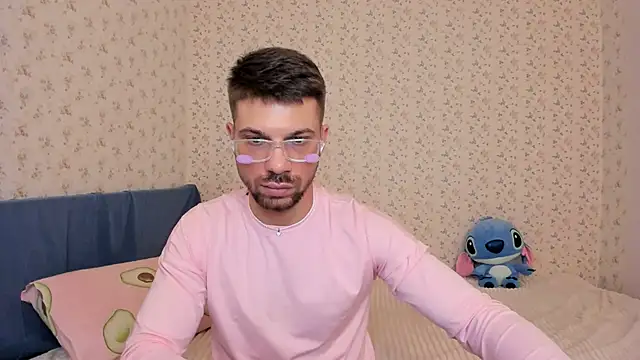 Snapshot of Tony_Wolf chatting on 12.20.25 Tony Wolf online show from 12.20.25