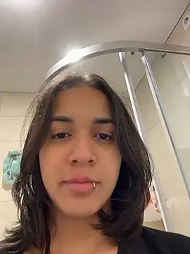 MiaMorenoo online show from 01.08.26