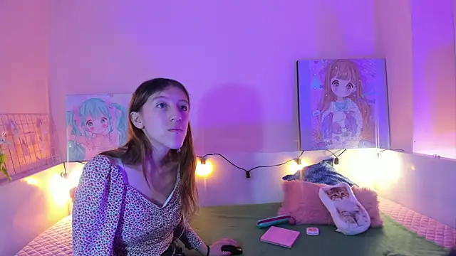 Snapshot of Briar_y_Blair chatting on 12.20.25 Briar y Blair online show from 12.20.25