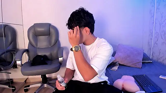  TaylorBlack online show from 02.21.26