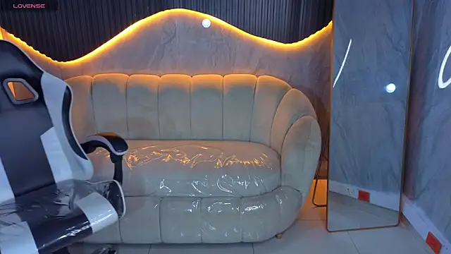 Tifany Tx online show from 02.21.26