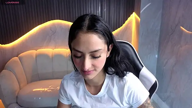 Tifany Tx online show from 04.27.26