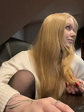 Snapshot of my_liss chatting on 03.10.26 my liss online show from 03.10.26