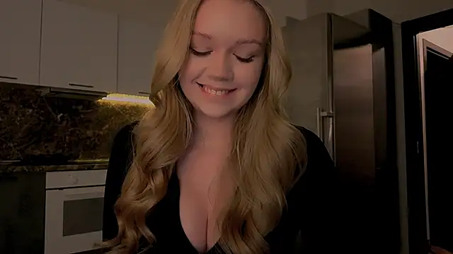 Snapshot of my_liss chatting on 03.25.26 my liss online show from 03.25.26