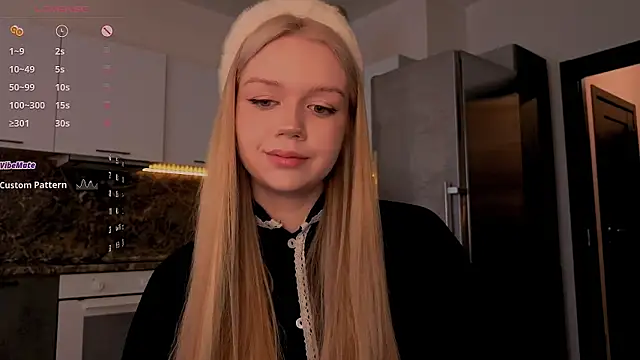 Snapshot of my_liss chatting on 04.04.26 my liss online show from 04.04.26