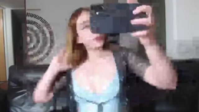 Snapshot of BeautyYoungblond chatting on 05.23.26 BeautyYoungblond online show from 05.23.26