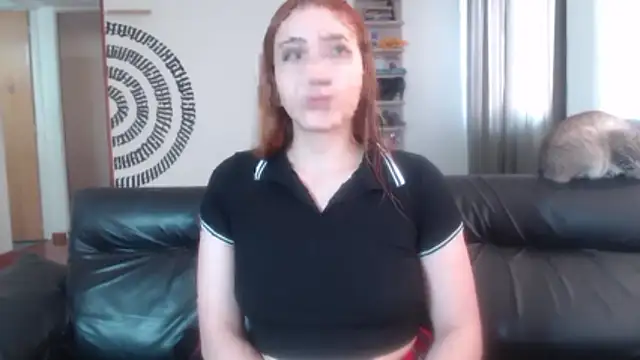 Snapshot of BeautyYoungblond chatting on 05.25.26 BeautyYoungblond online show from 05.25.26