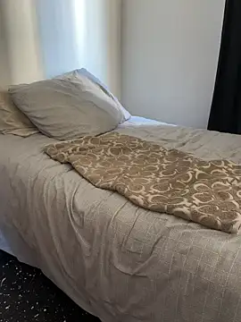 Snapshot of LiaCuti chatting on 02.14.26 LiaCuti online show from 02.14.26