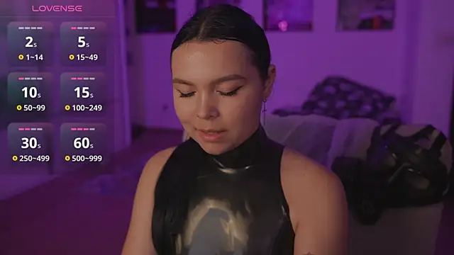 Snapshot of Dominatrix_Alice chatting on 06.13.26 Dominatrix Alice online show from 06.13.26