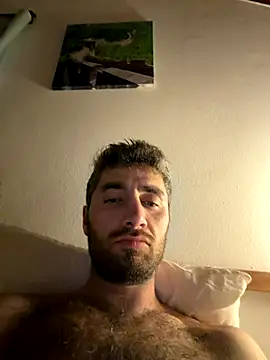 Snapshot of Josedmrx chatting on 12.18.25 Josedmrx online show from 12.18.25