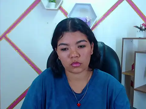 Heidy Colins online show from 12.18.25