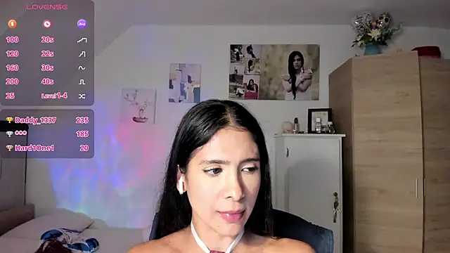 Snapshot of VEROSlen- chatting on 02.03.26 VEROSlen- online show from 02.03.26