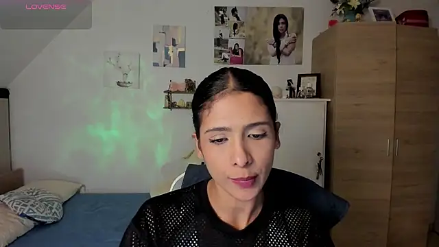 Snapshot of VEROSlen- chatting on 06.17.26 VEROSlen- online show from 06.17.26