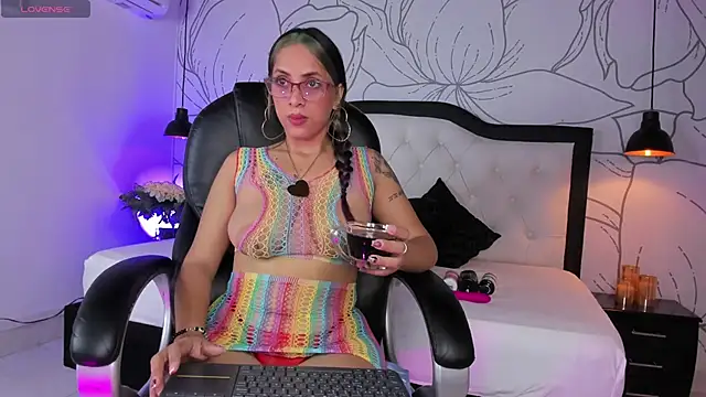 Snapshot of isa_valverde chatting on 01.18.26 isa valverde online show from 01.18.26