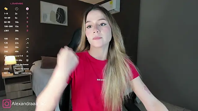 Snapshot of Alexandra-02 chatting on 01.05.26 Alexandra-02 online show from 01.05.26