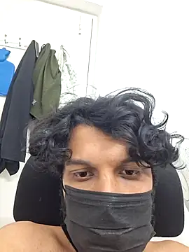 Snapshot of nihal4uuu chatting on 12.20.25 nihal4uuu online show from 12.20.25