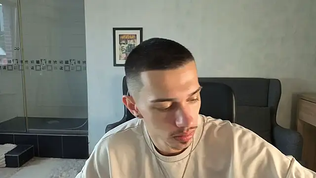 Snapshot of KaydenDrew chatting on 06.18.26 KaydenDrew online show from 06.18.26