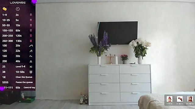 Roxi Joy online show from 06.02.26