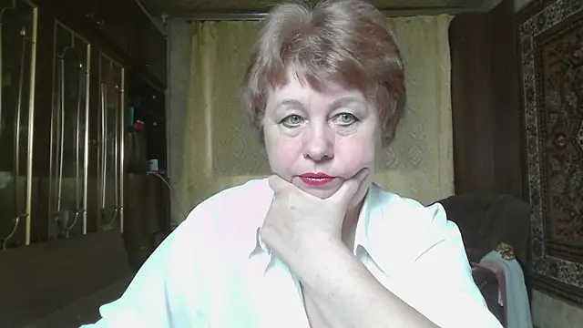 Snapshot of Casey_peach chatting on 06.27.26 Casey peach online show from 06.27.26