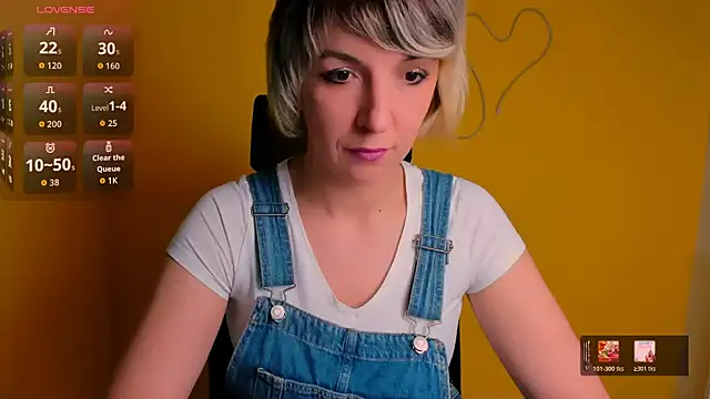 Lana Foxyy online show from 04.28.26