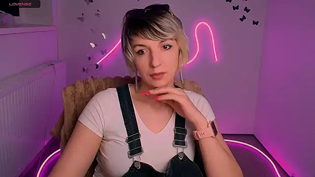 Lana Foxyy online show from 04.29.26