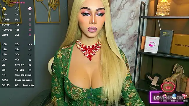 Snapshot of CelinaWintour chatting on 03.06.26 CelinaWintour online show from 03.06.26