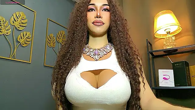 Snapshot of CelinaWintour chatting on 03.07.26 CelinaWintour online show from 03.07.26