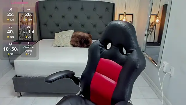 Snapshot of angelinemore chatting on 03.14.26 angelinemore online show from 03.14.26