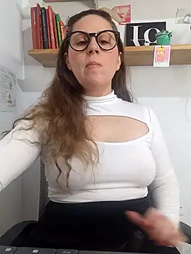 SofiEsteves online show from 05.01.26