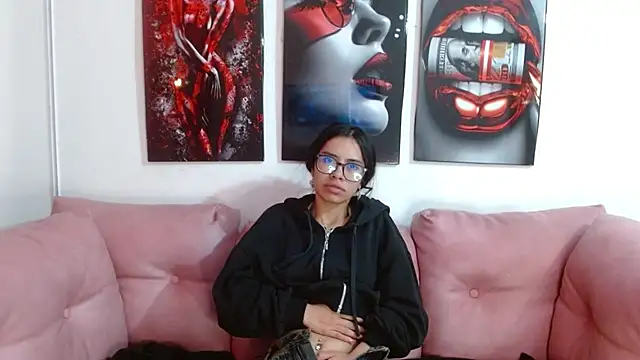 Snapshot of miamooncs chatting on 01.13.26 miamooncs online show from 01.13.26