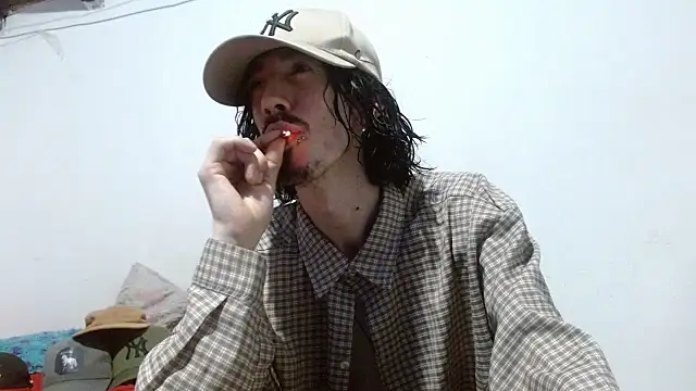 sk8-boy online show from 07.22.26